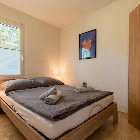 Ferienhaeuser Hitthim - Plogshagen *