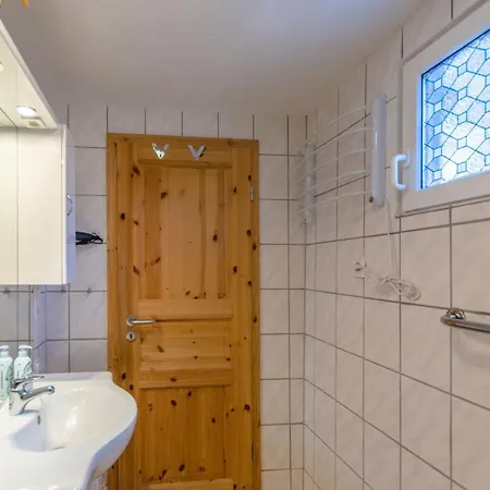 Διαμέρισμα Ferienhaeuser Hitthim - Plogshagen